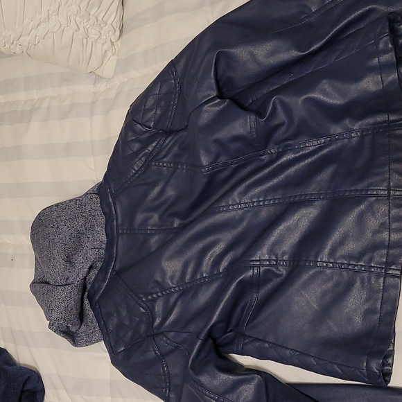 Blue faux leather hooded jacket - Picture 2 of 3